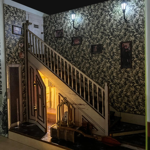 Book Nook Placard sous l’escalier
